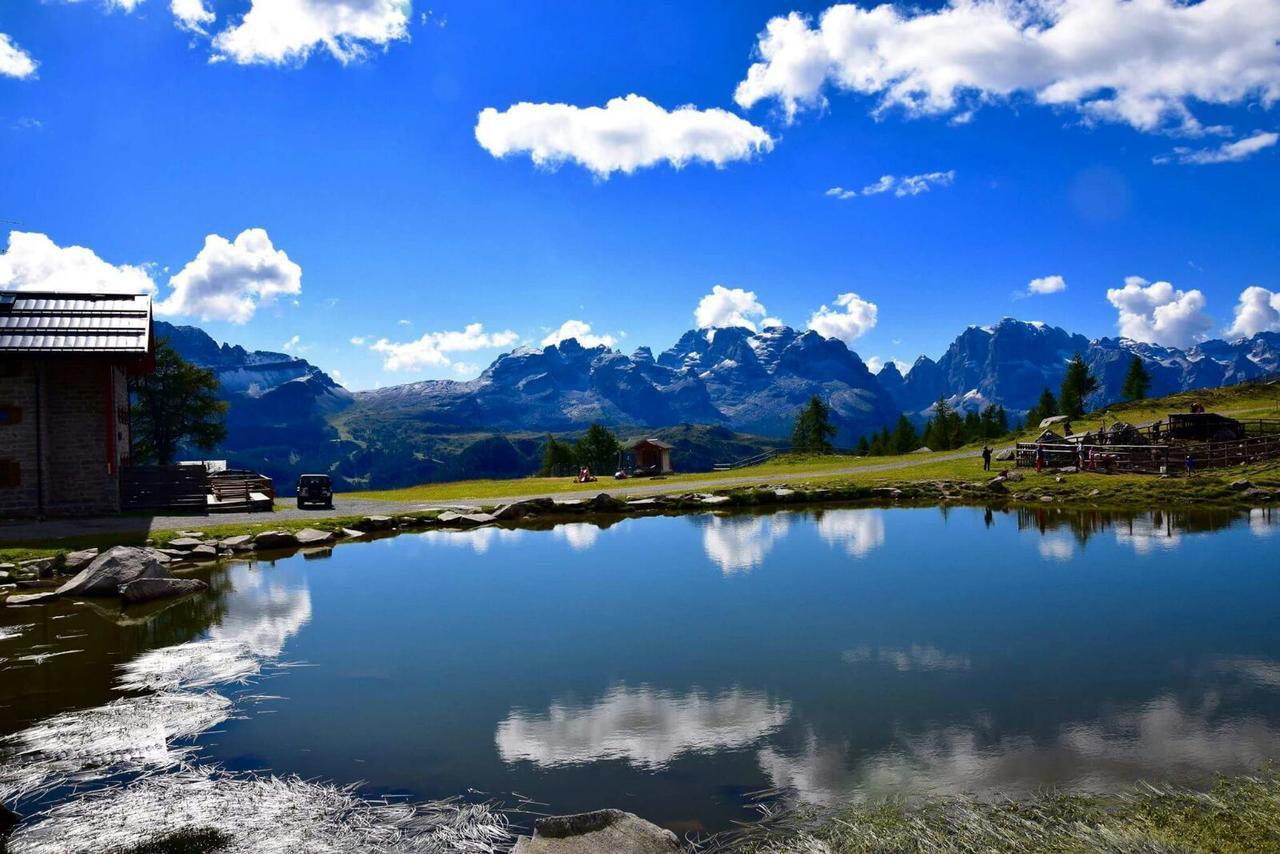 Rifugio Viviani Pradalago Hotel Madonna Kültér fotó